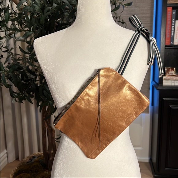 Fanny pack gold belt bag - Picture 3 of 3